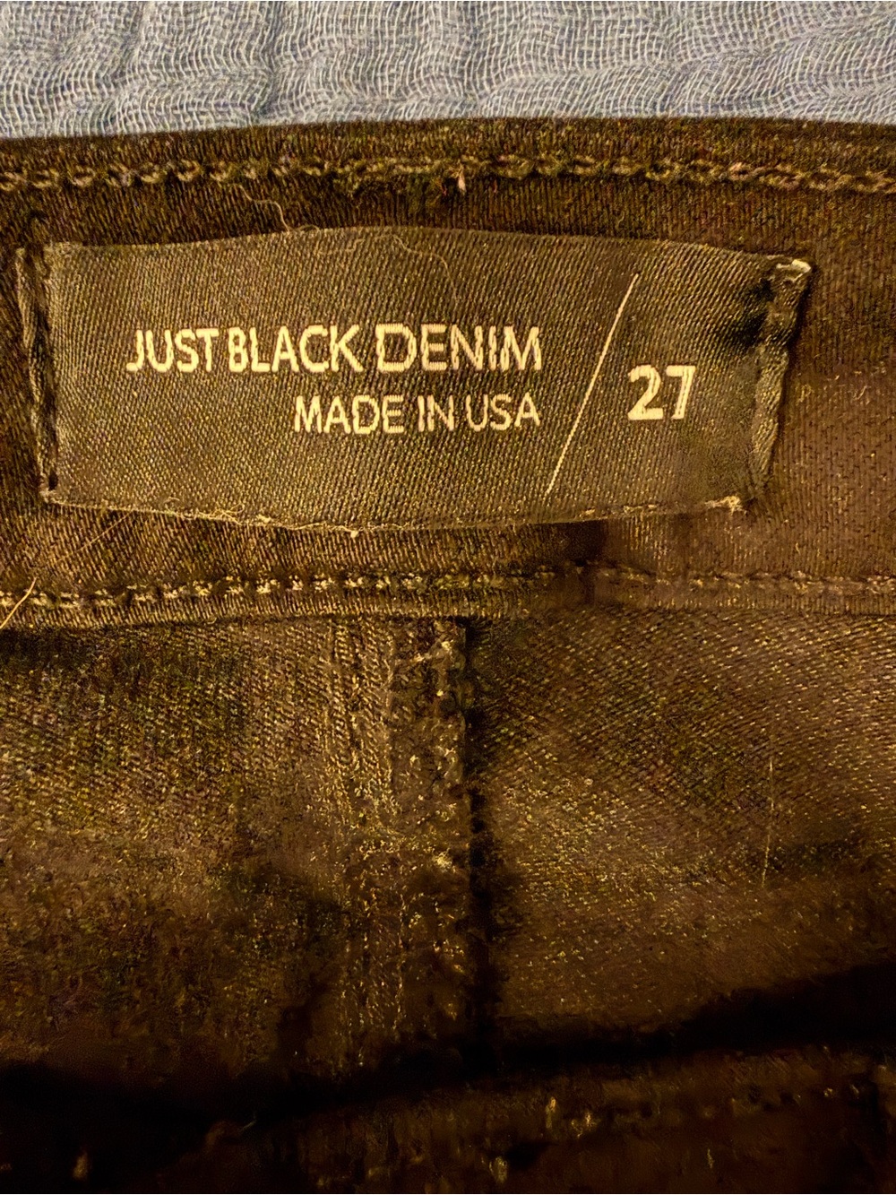Just Black Women's Jet Black Skinny Jeans 27w by 28 inseam (see photo)